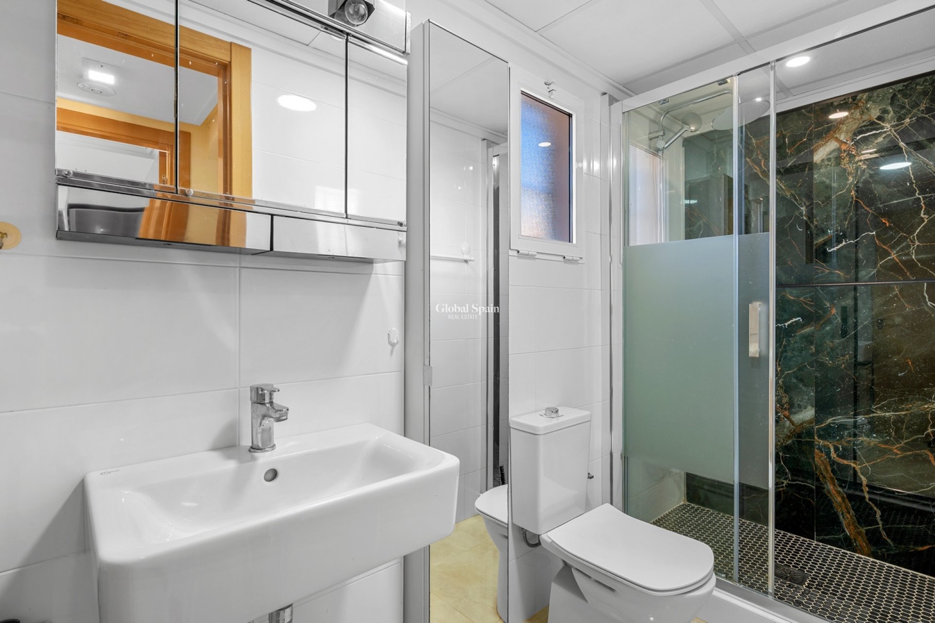 Resale - VILLA -
ORIHUELA COSTA - Costa Blanca