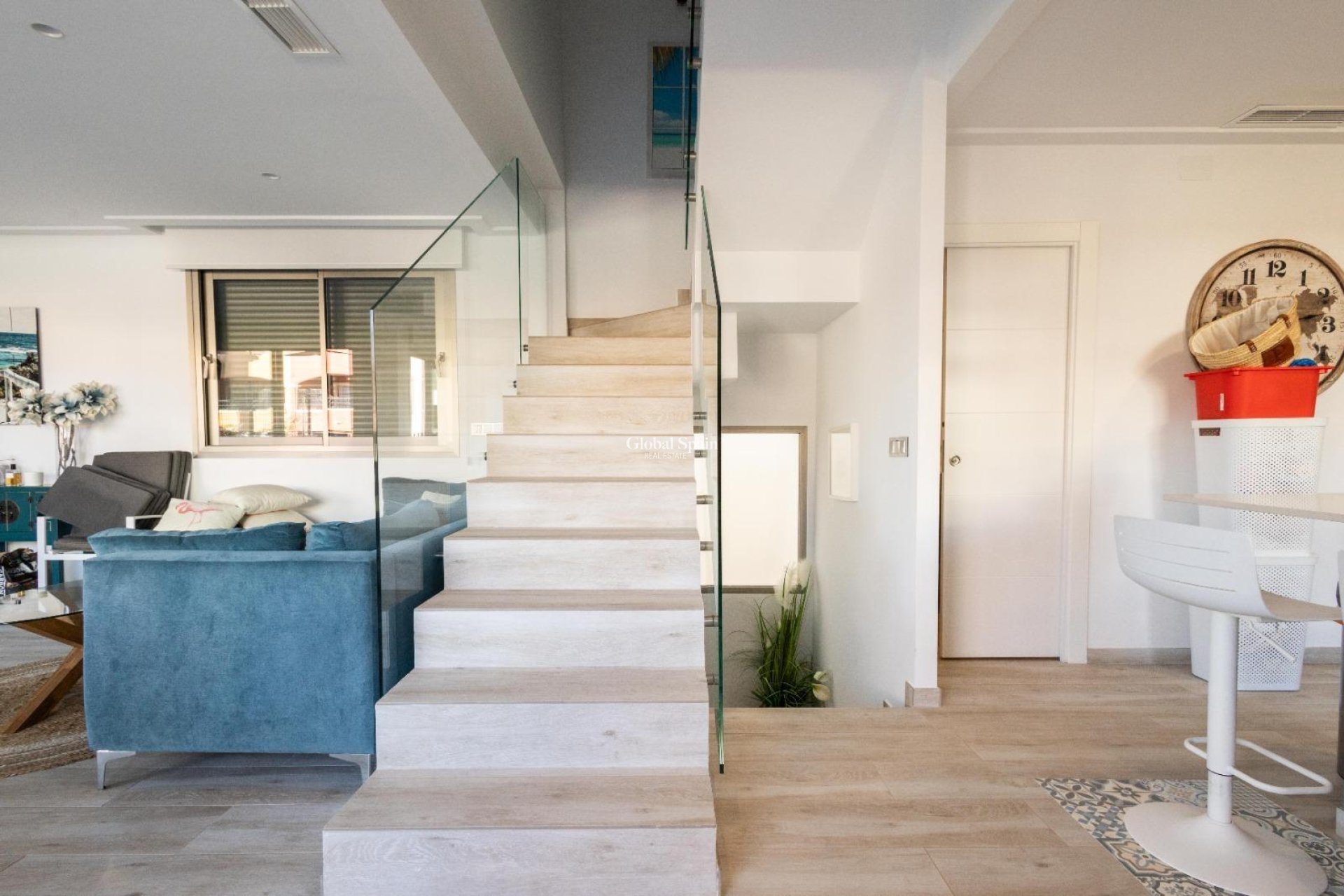 Resale - VILLA -
ORIHUELA COSTA - Costa Blanca