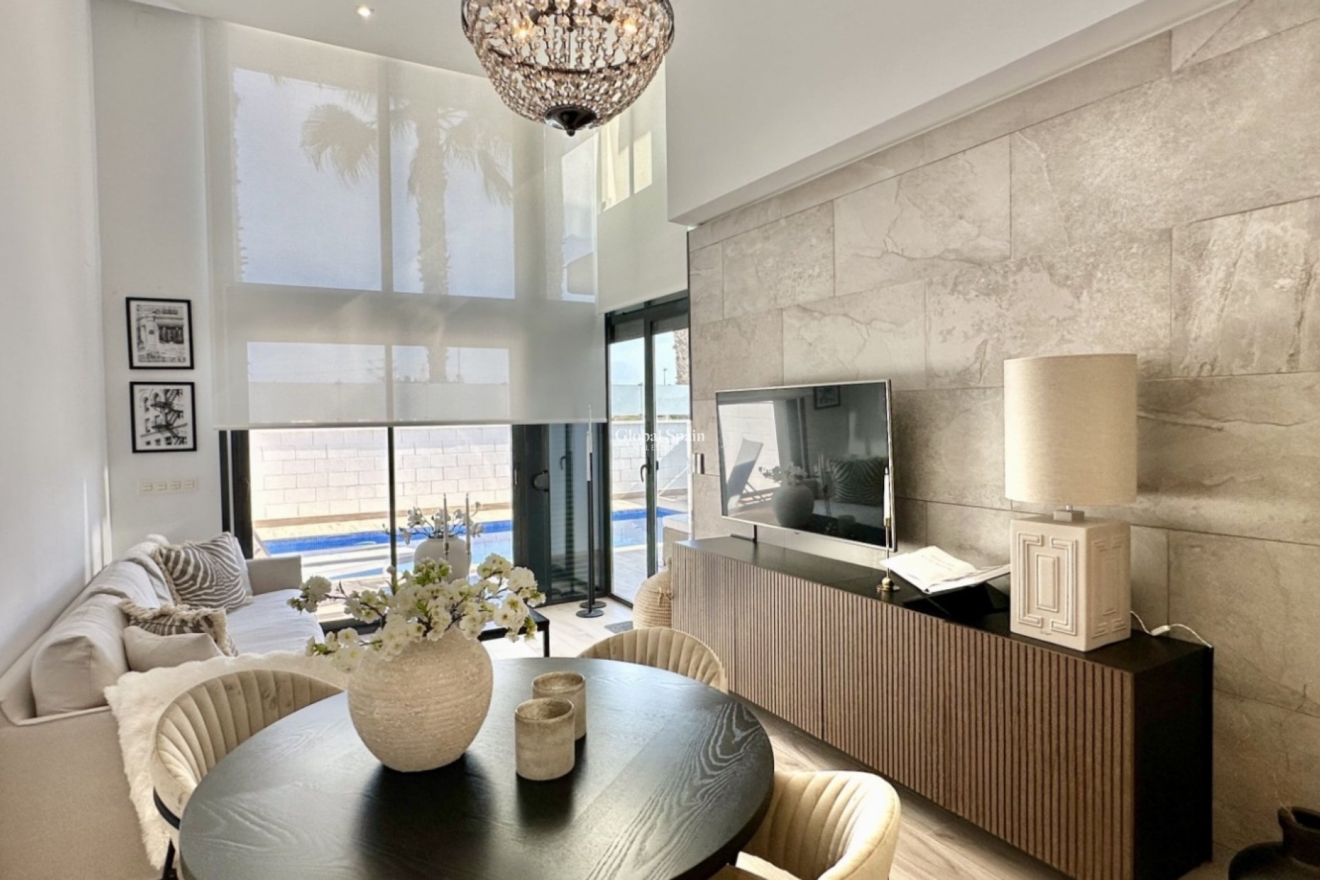 Resale - VILLA -
ORIHUELA COSTA - Costa Blanca