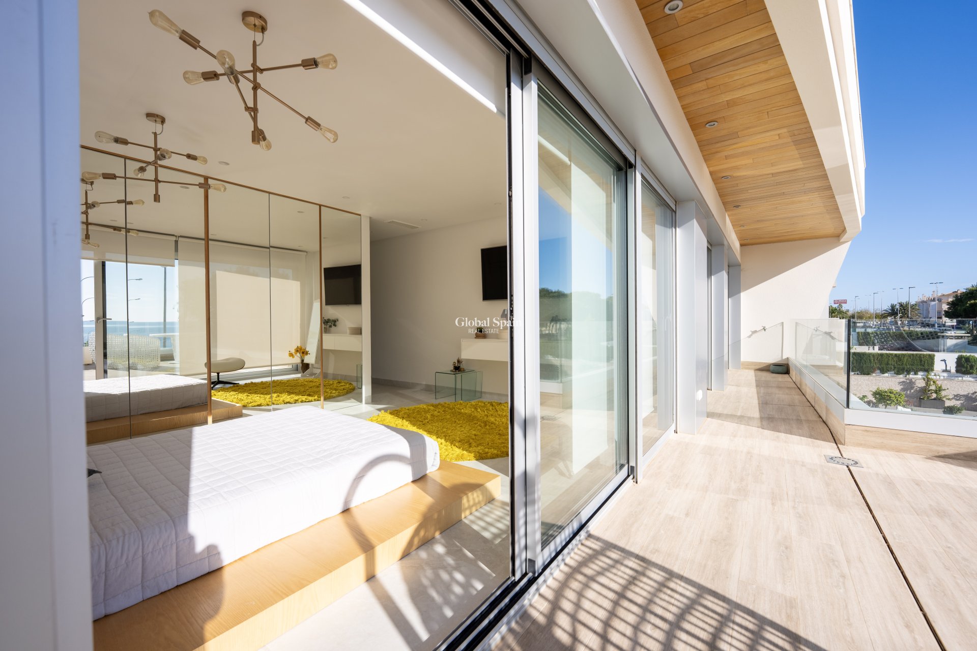 Resale - VILLA -
ORIHUELA COSTA - Costa Blanca