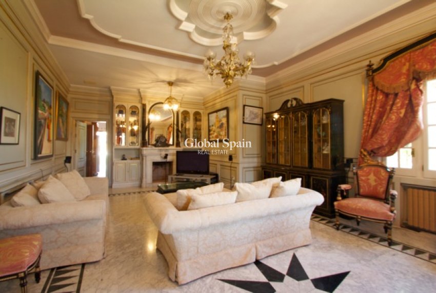 Resale - VILLA -
ORIHUELA COSTA - Costa Blanca
