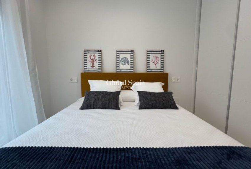 Resale - VILLA -
ORIHUELA COSTA - Costa Blanca