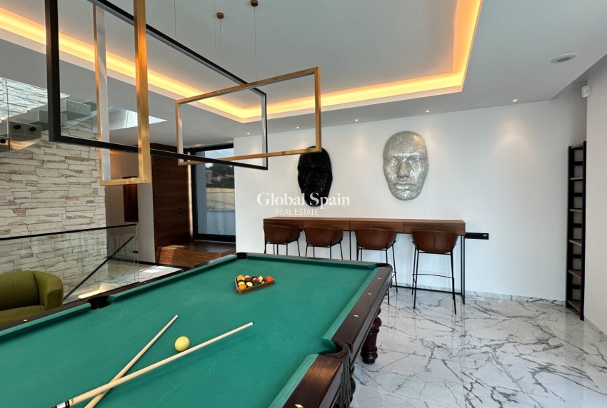 Resale - VILLA -
ORIHUELA COSTA - Costa Blanca