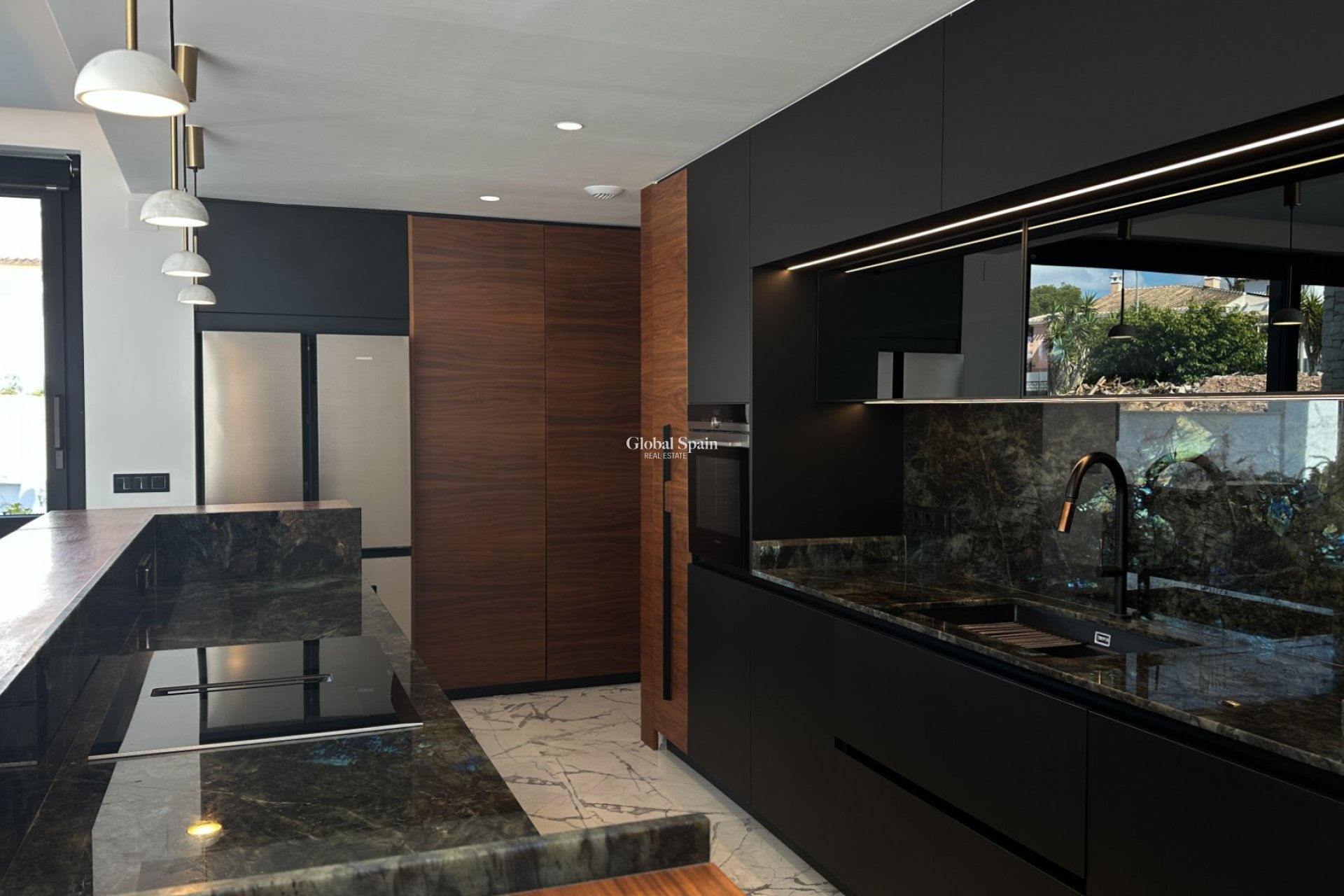 Resale - VILLA -
ORIHUELA COSTA - Costa Blanca