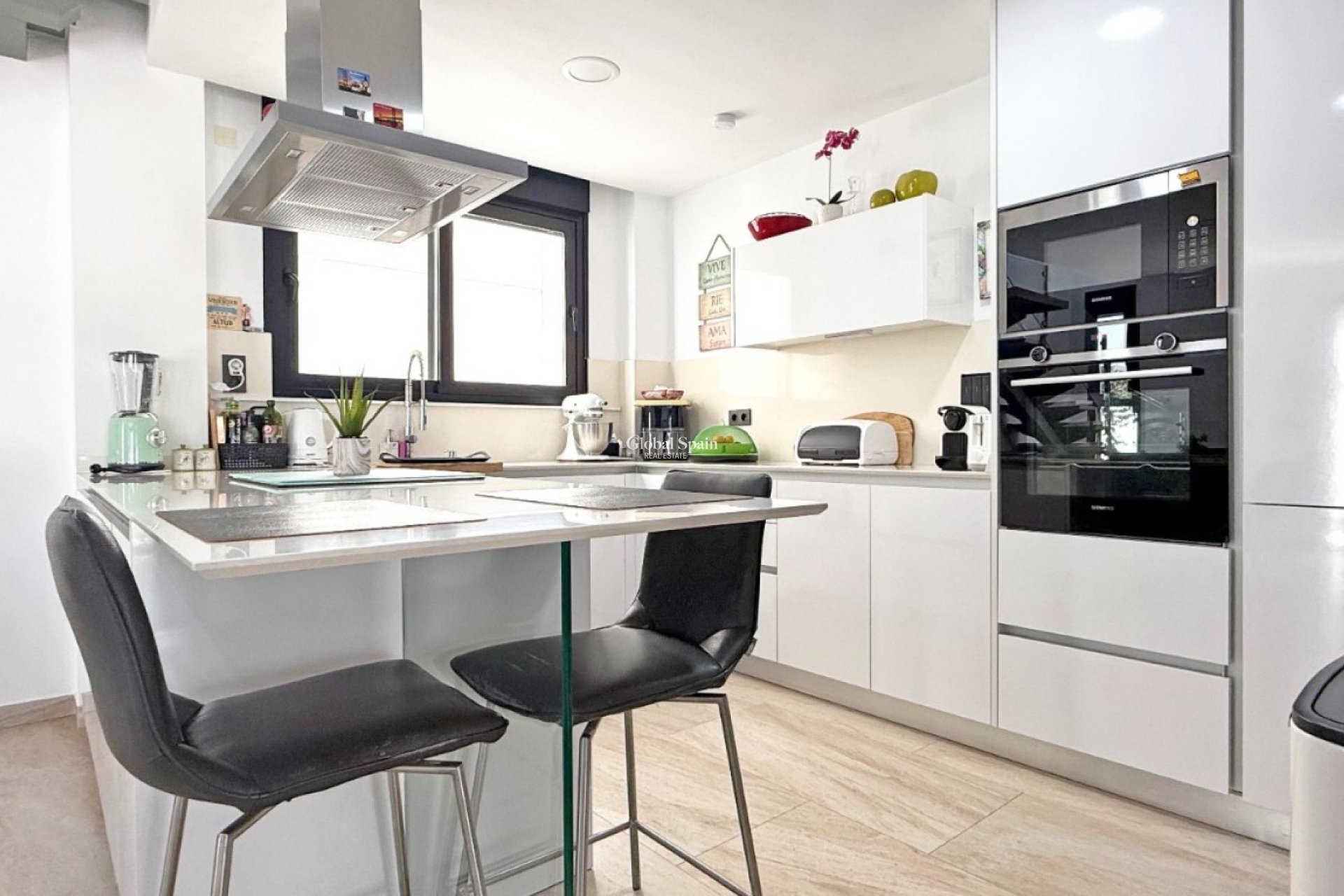 Resale - VILLA -
ORIHUELA COSTA - Costa Blanca