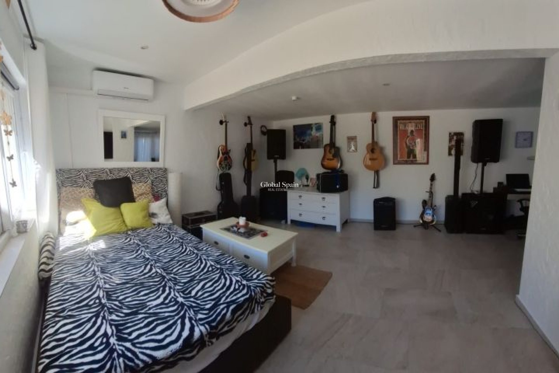 Resale - VILLA -
ORIHUELA COSTA - Costa Blanca