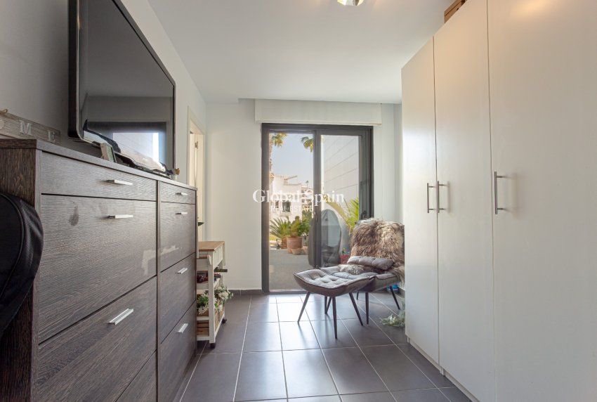 Resale - VILLA -
ORIHUELA COSTA - Costa Blanca