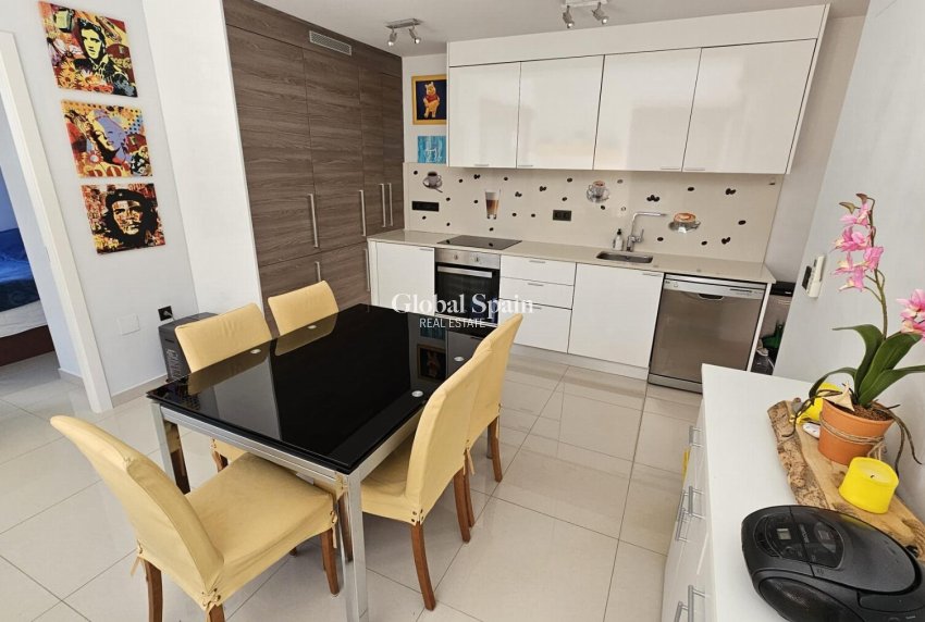 Resale - VILLA -
ORIHUELA COSTA - Costa Blanca