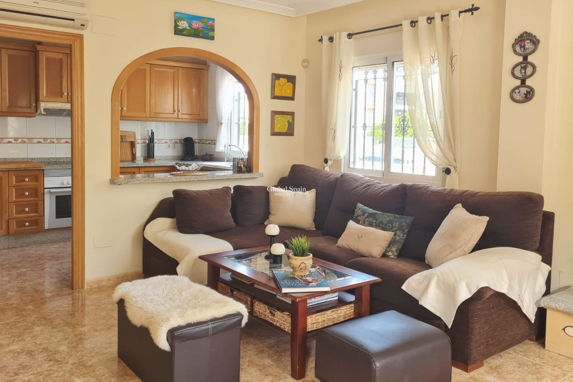 Resale - VILLA -
ORIHUELA COSTA - Costa Blanca