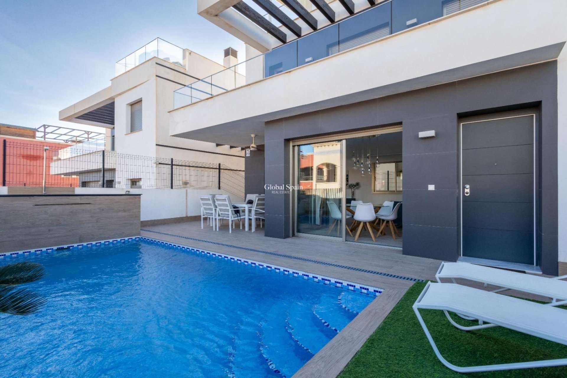 Resale - VILLA -
ORIHUELA COSTA - Costa Blanca