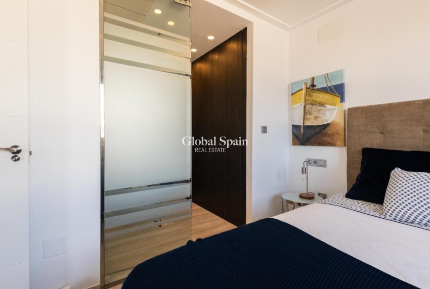 Resale - VILLA -
ORIHUELA COSTA - Costa Blanca