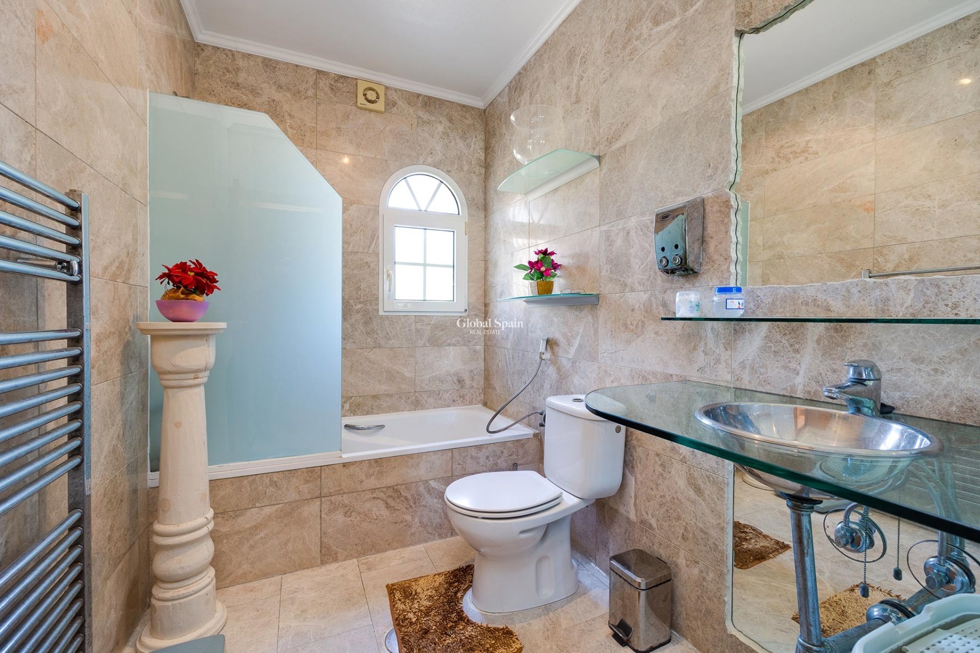 Resale - VILLA -
ORIHUELA COSTA - Costa Blanca