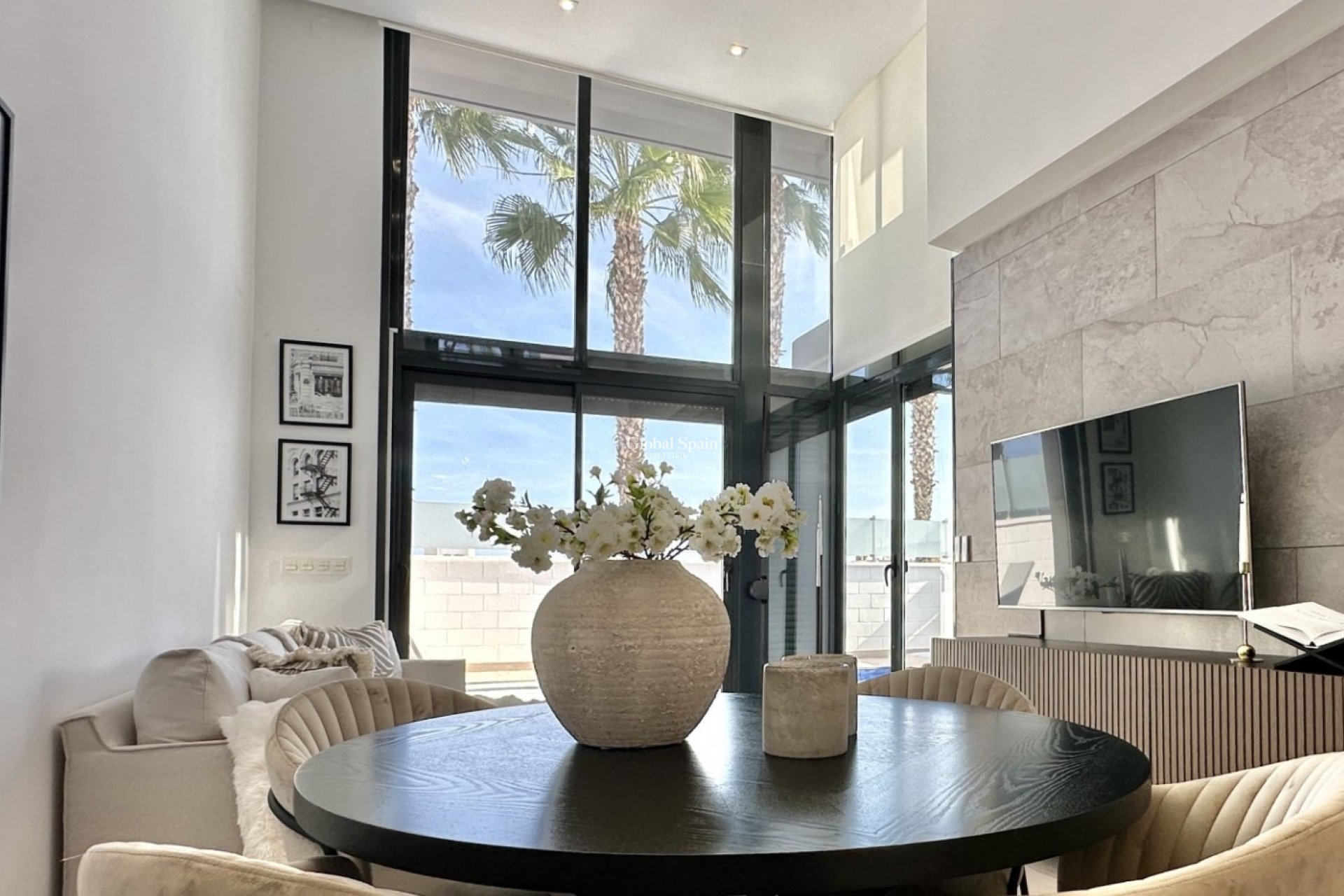 Resale - VILLA -
ORIHUELA COSTA - Costa Blanca