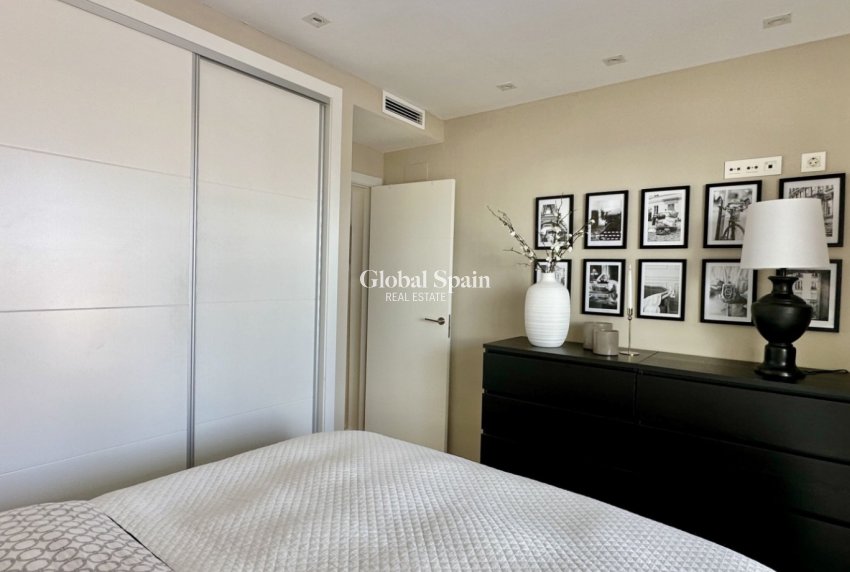 Resale - VILLA -
ORIHUELA COSTA - Costa Blanca