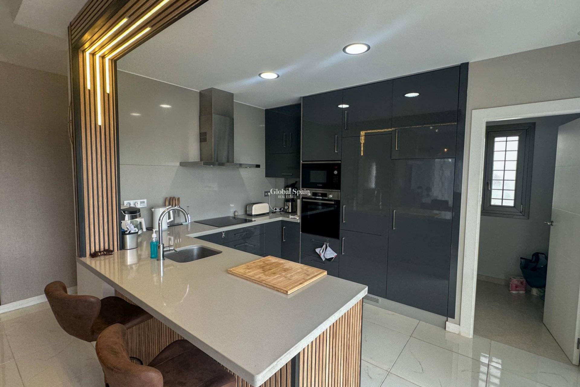 Resale - VILLA -
ORIHUELA COSTA - Costa Blanca