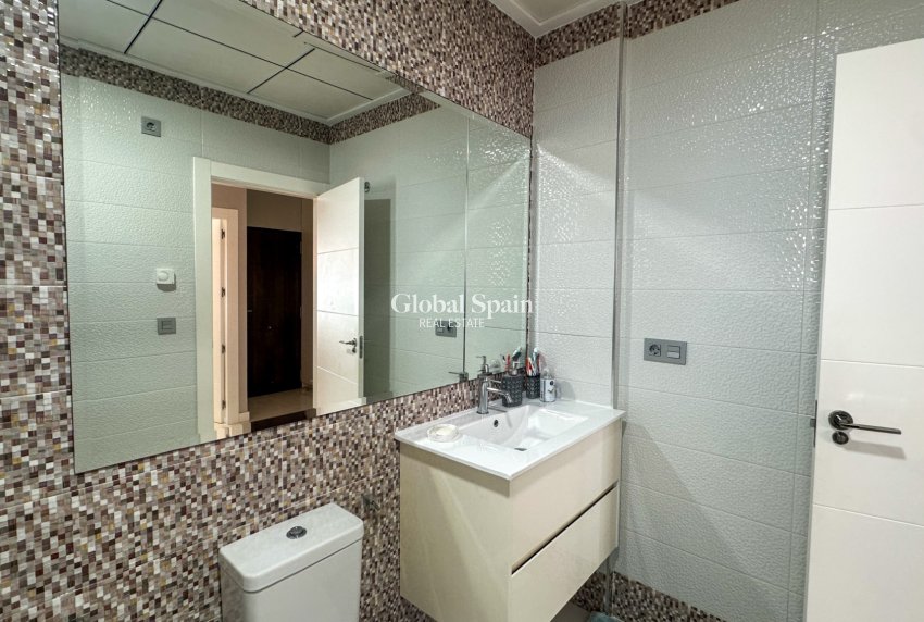 Resale - VILLA -
ORIHUELA COSTA - Costa Blanca