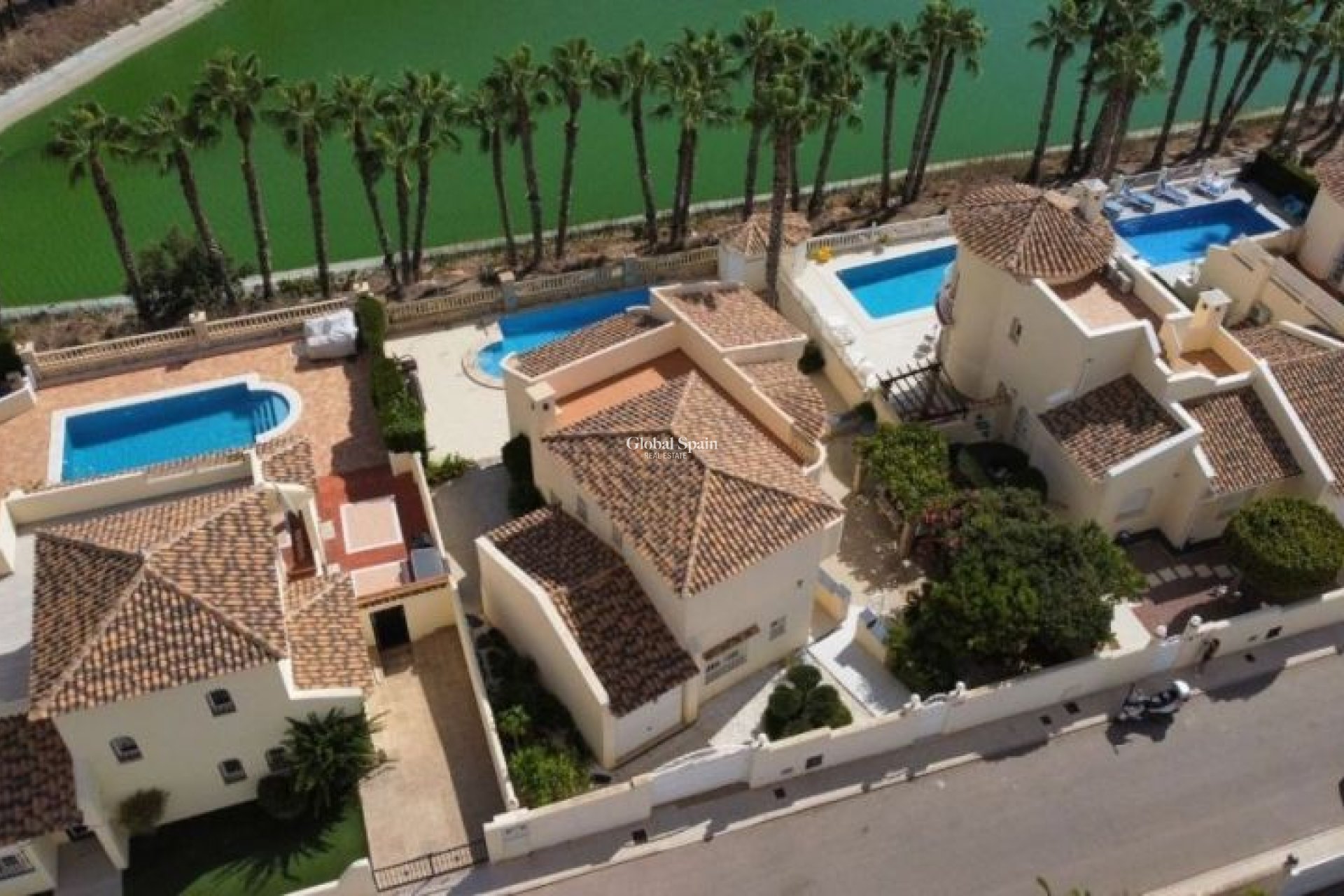 Resale - VILLA -
ORIHUELA COSTA - Costa Blanca