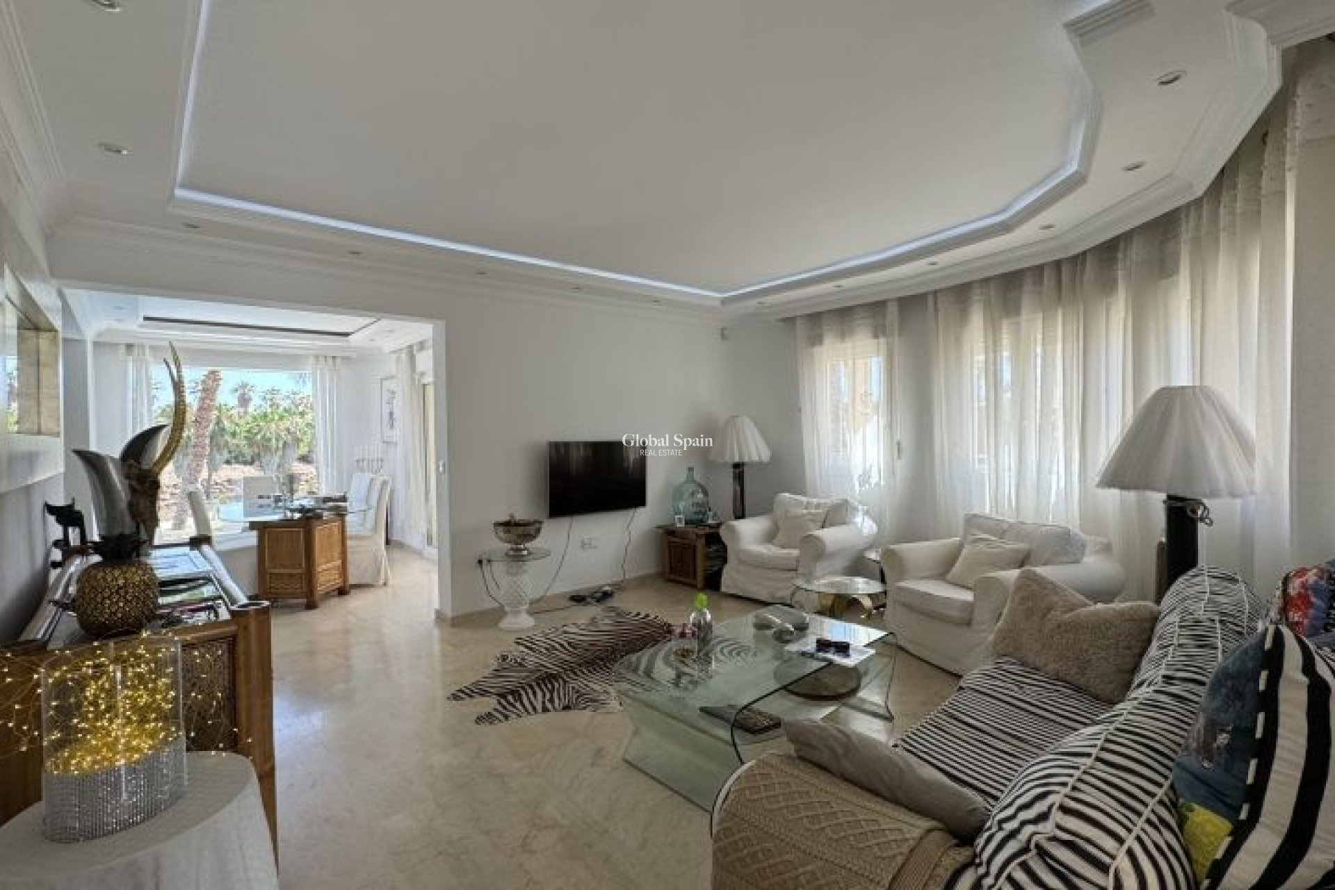 Resale - VILLA -
ORIHUELA COSTA - Costa Blanca