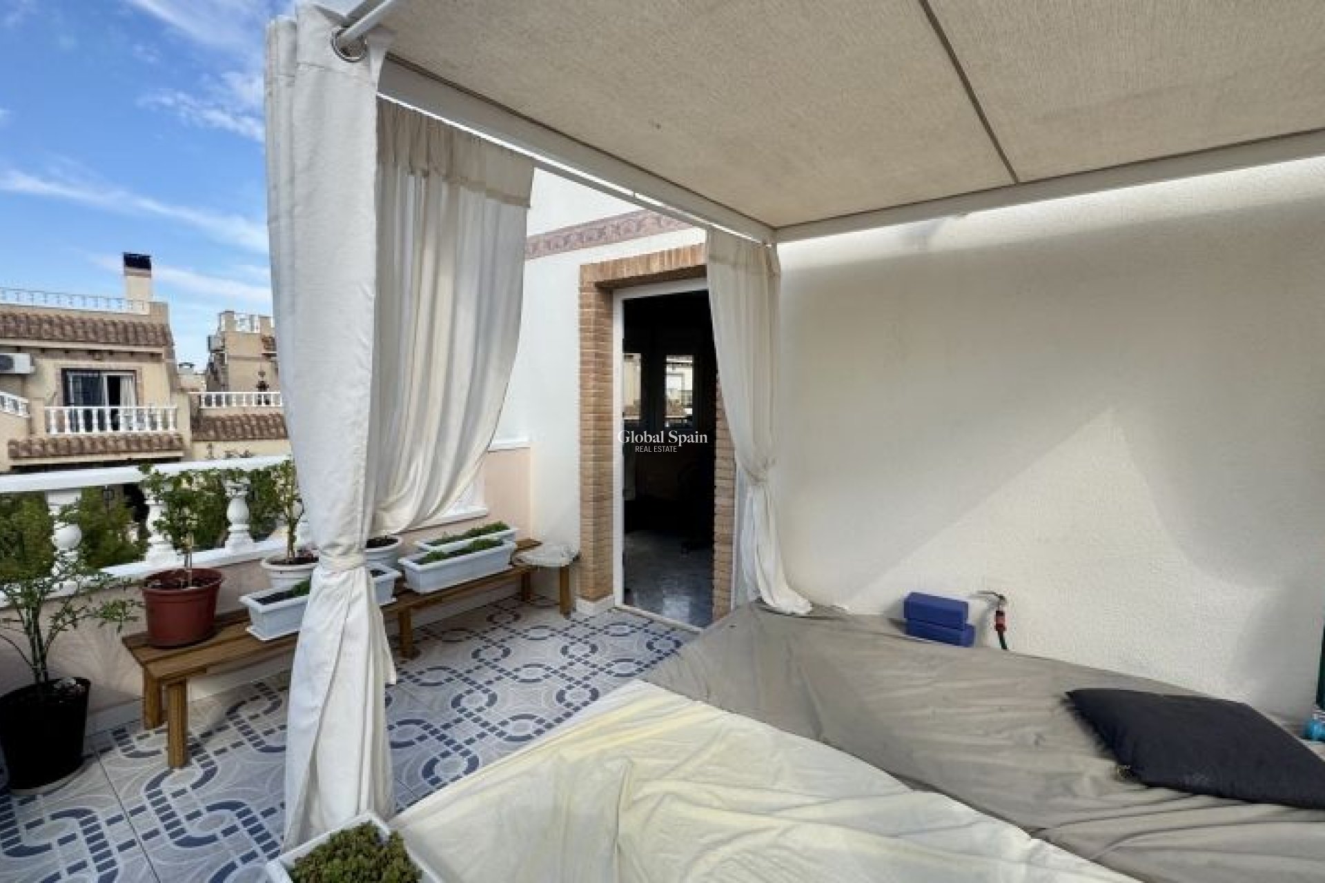 Resale - VILLA -
ORIHUELA COSTA - Costa Blanca
