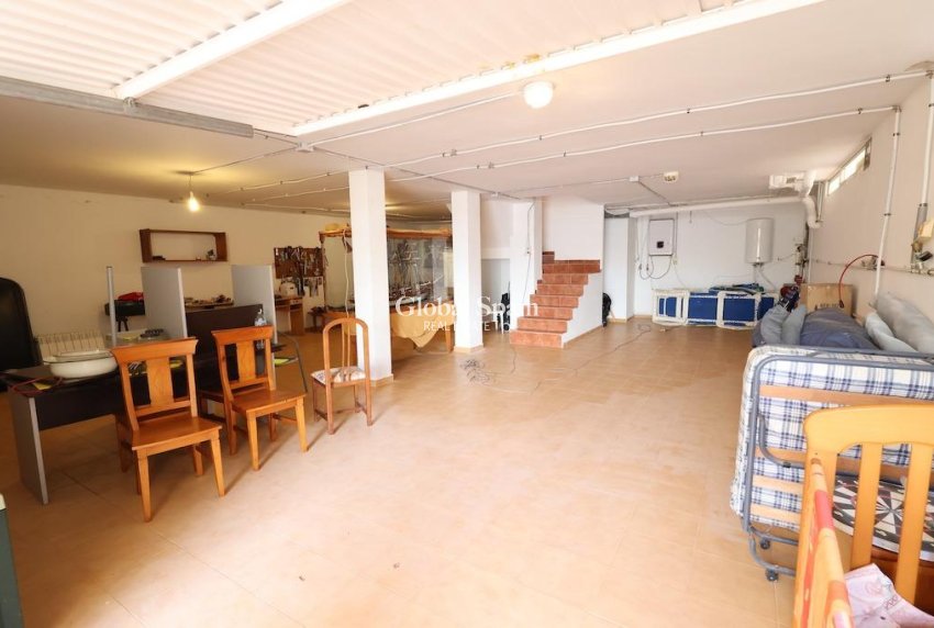 Resale - VILLA -
ORIHUELA COSTA - Costa Blanca