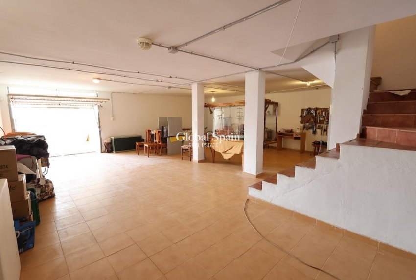 Resale - VILLA -
ORIHUELA COSTA - Costa Blanca
