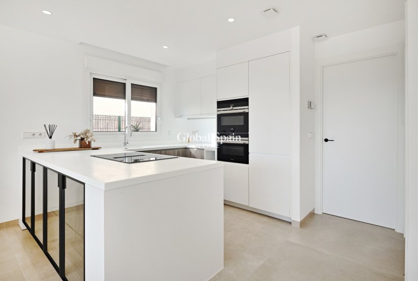 Resale - VILLA -
ORIHUELA COSTA - Costa Blanca