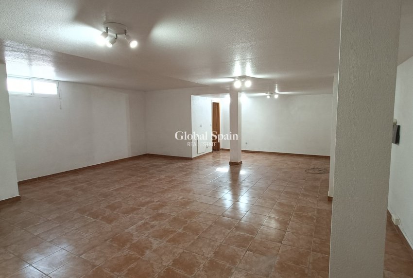Resale - VILLA -
ORIHUELA COSTA - Costa Blanca