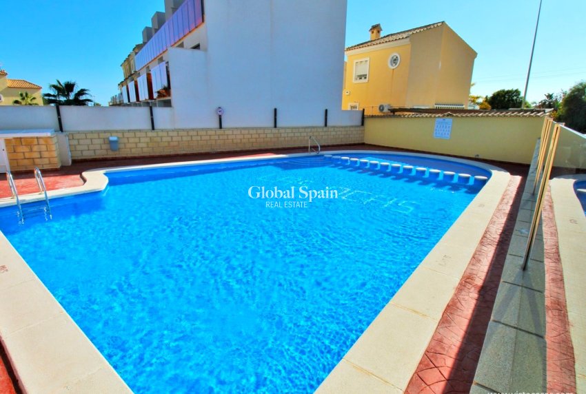 Resale - VILLA -
ORIHUELA COSTA - Costa Blanca