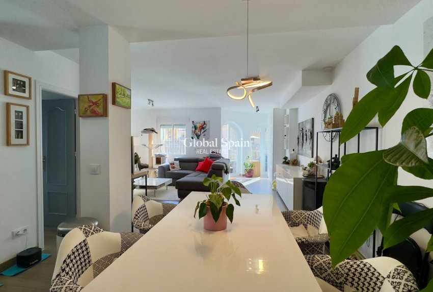 Resale - VILLA -
ORIHUELA COSTA - Costa Blanca