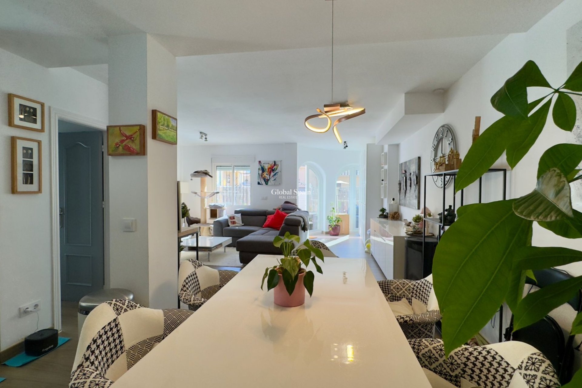 Resale - VILLA -
ORIHUELA COSTA - Costa Blanca