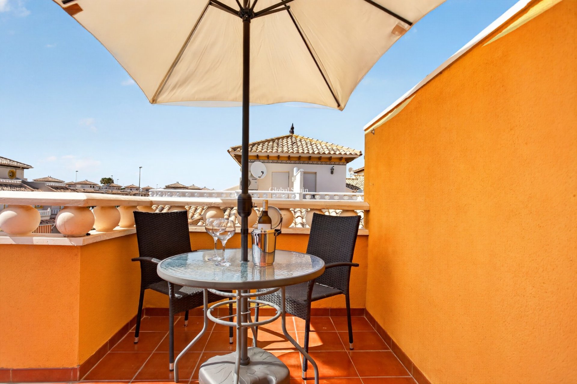Resale - VILLA -
ORIHUELA COSTA - Costa Blanca