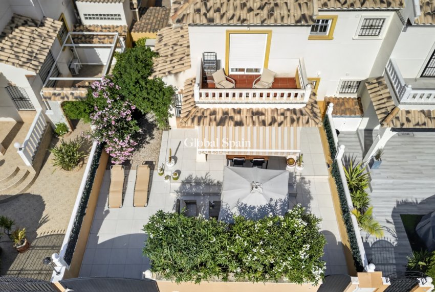 Resale - VILLA -
ORIHUELA COSTA - Costa Blanca