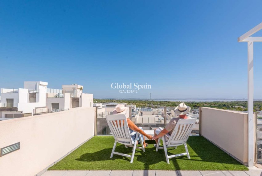 Resale - VILLA -
ORIHUELA COSTA - Costa Blanca