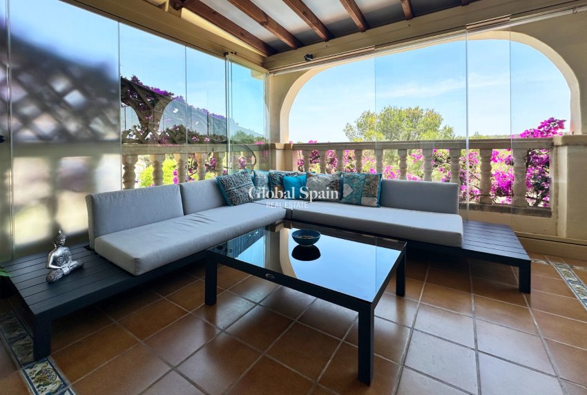 Resale - VILLA -
ORIHUELA COSTA - Costa Blanca