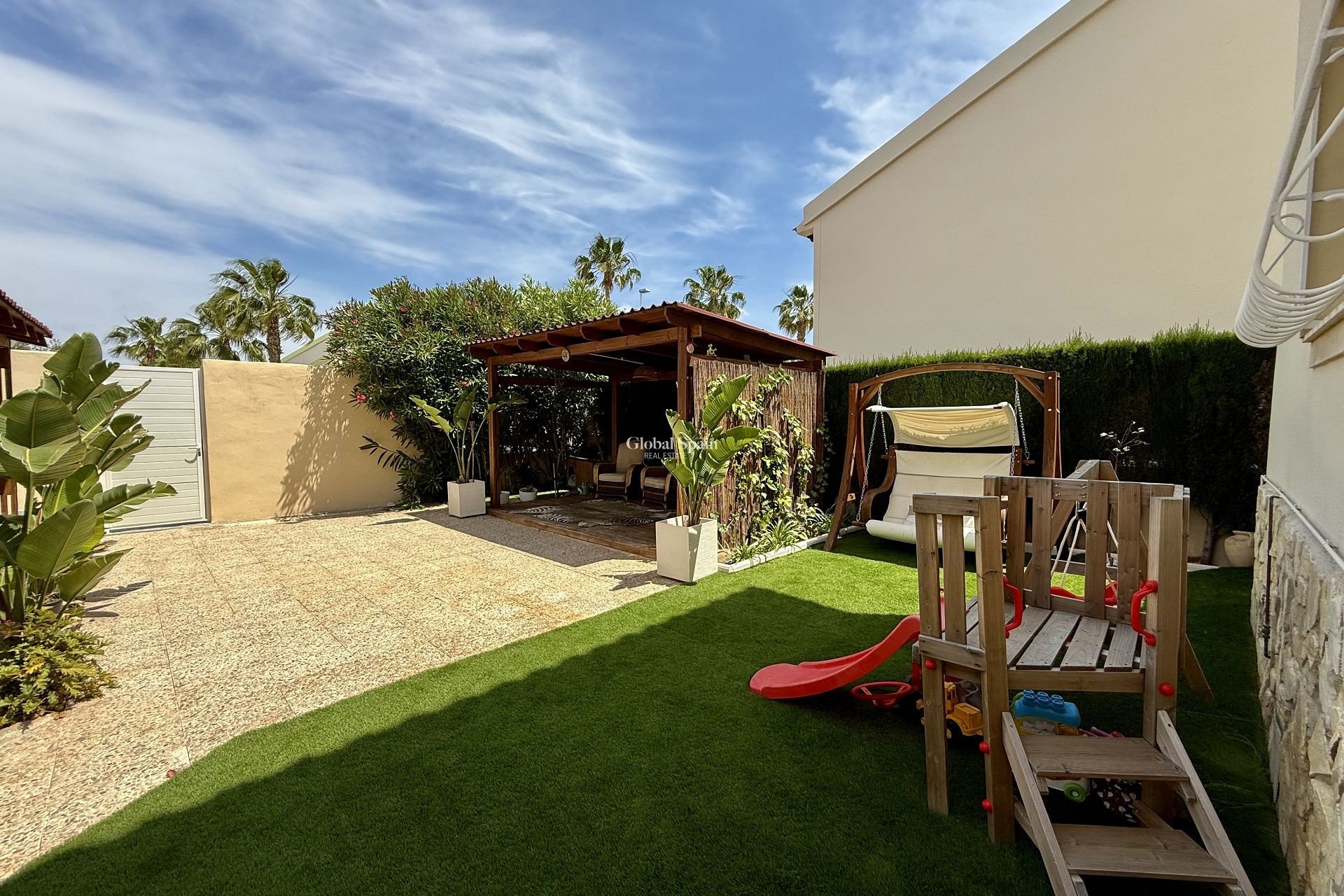 Resale - VILLA -
ORIHUELA COSTA - Costa Blanca