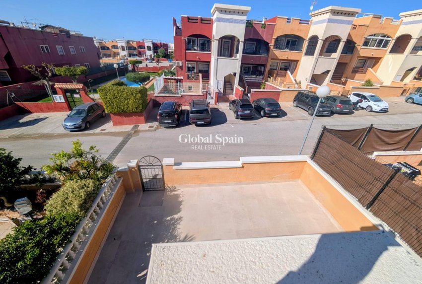 Resale - VILLA -
ORIHUELA COSTA - Costa Blanca