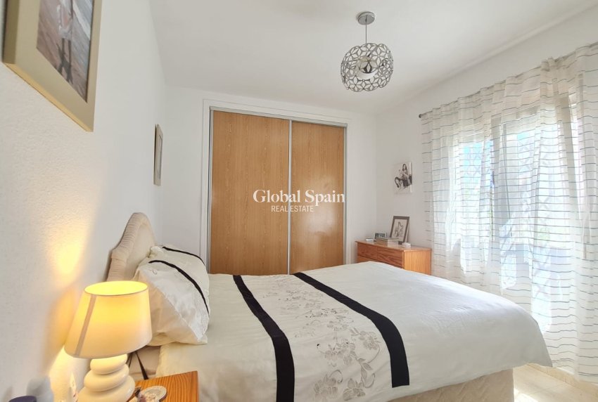 Resale - VILLA -
ORIHUELA COSTA - Costa Blanca