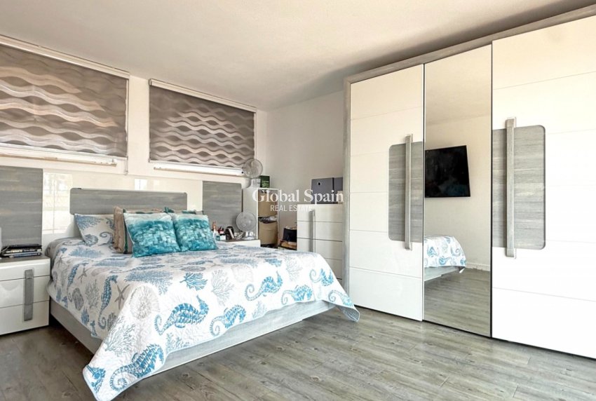 Resale - VILLA -
ORIHUELA COSTA - Costa Blanca