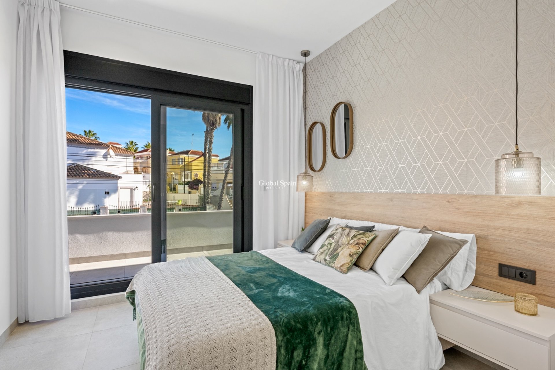 Resale - VILLA -
ORIHUELA COSTA - Costa Blanca