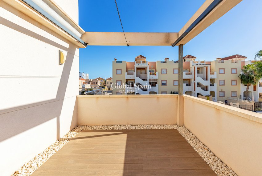 Resale - VILLA -
ORIHUELA COSTA - Costa Blanca