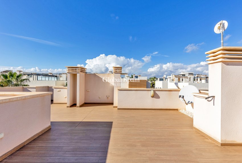 Resale - VILLA -
ORIHUELA COSTA - Costa Blanca