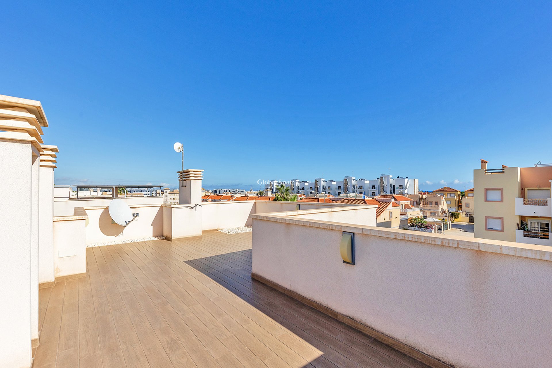 Resale - VILLA -
ORIHUELA COSTA - Costa Blanca