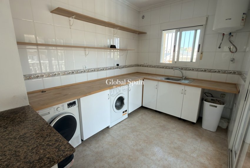 Resale - VILLA -
ORIHUELA COSTA - Costa Blanca