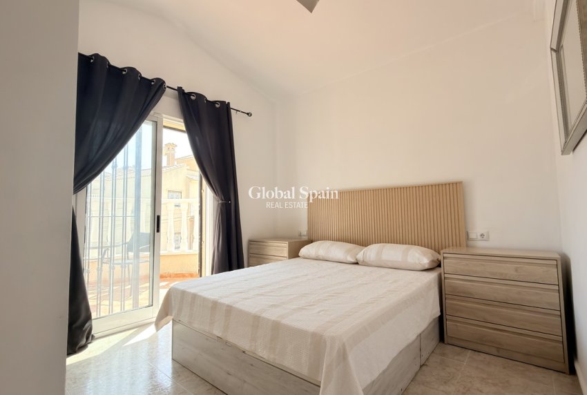 Resale - VILLA -
ORIHUELA COSTA - Costa Blanca
