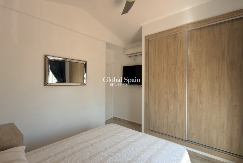 Resale - VILLA -
ORIHUELA COSTA - Costa Blanca