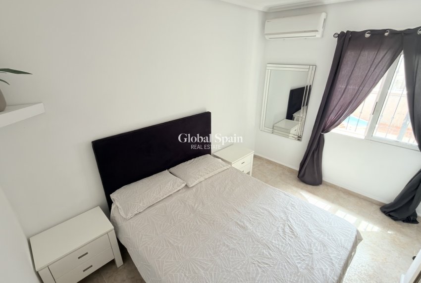 Resale - VILLA -
ORIHUELA COSTA - Costa Blanca