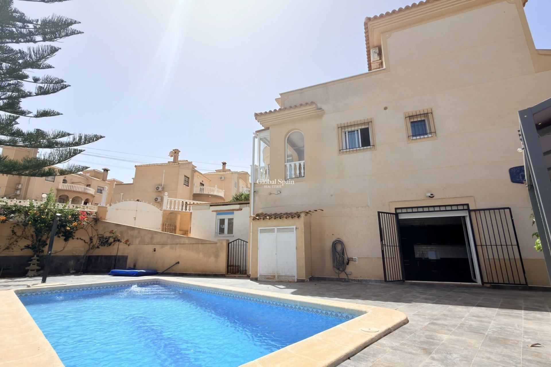 Resale - VILLA -
ORIHUELA COSTA - Costa Blanca