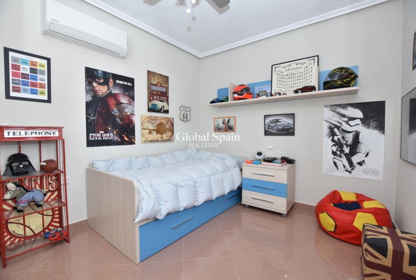 Resale - VILLA -
ORIHUELA COSTA - Costa Blanca