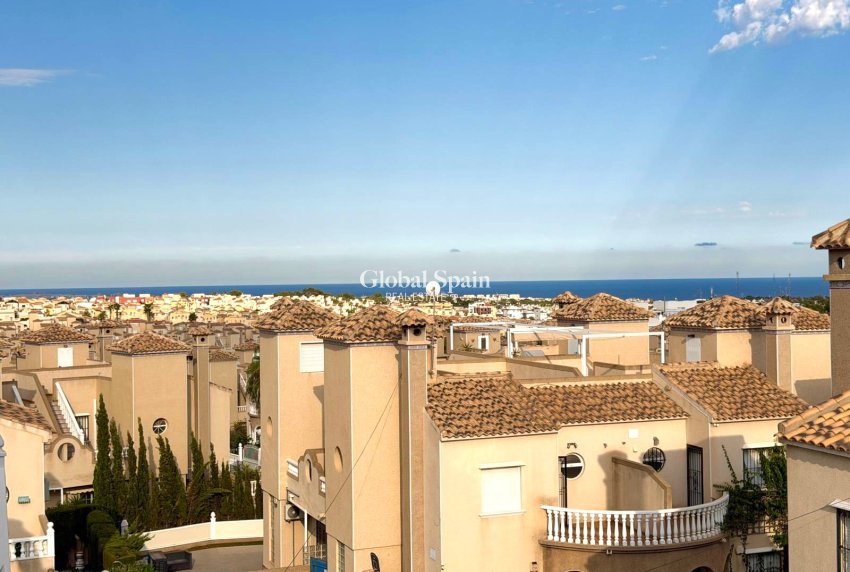 Resale - VILLA -
ORIHUELA COSTA - Costa Blanca