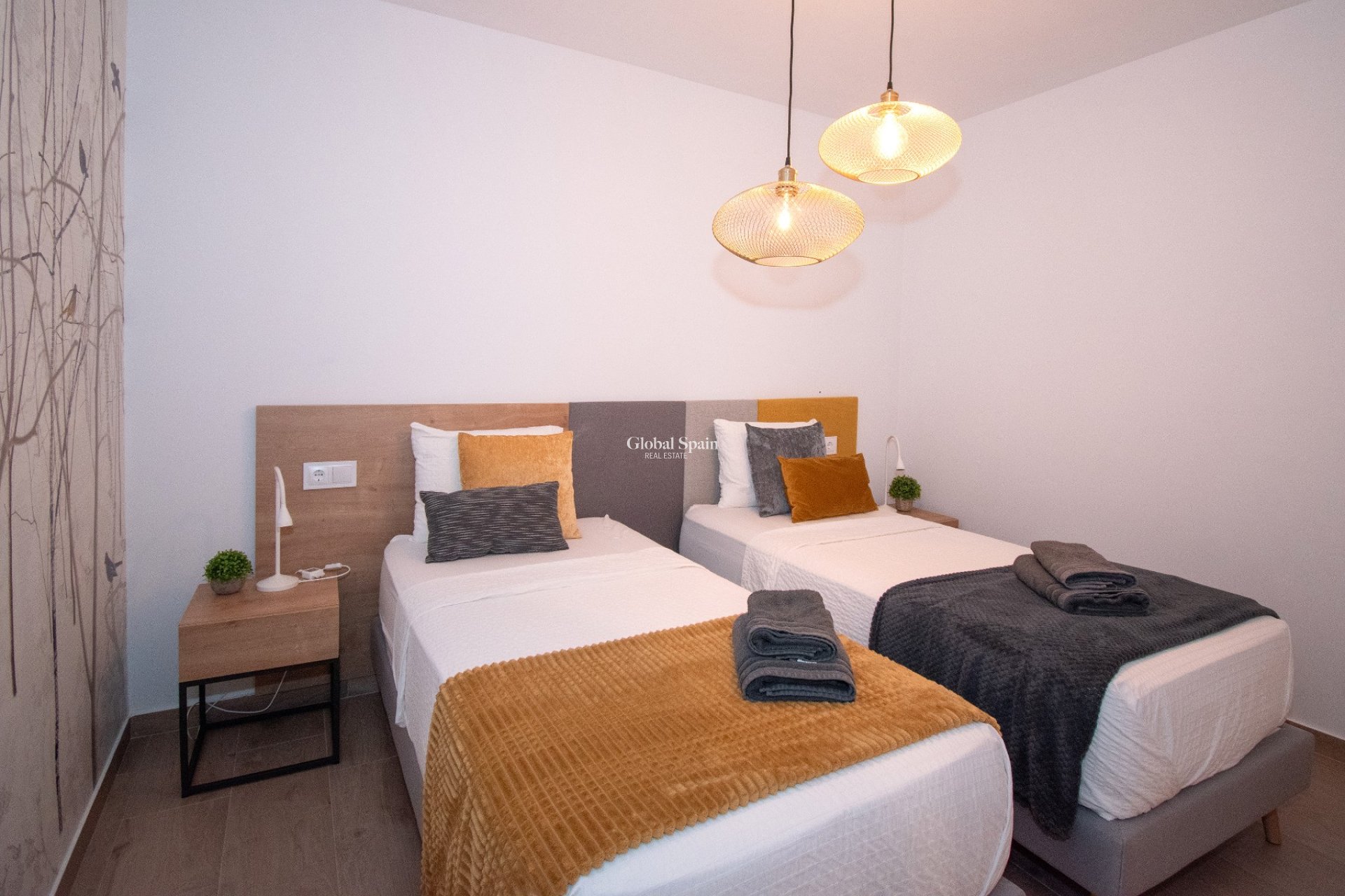 Resale - VILLA -
ORIHUELA COSTA - Costa Blanca
